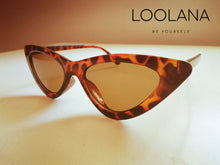 Load image into Gallery viewer, Retro Leopard Sunglasses
